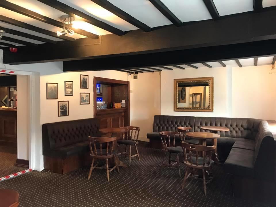 New Gurkha Inn Брекон Экстерьер фото